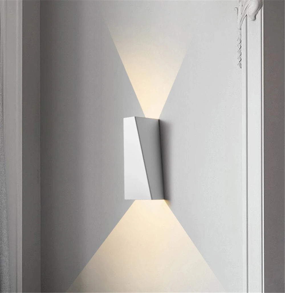 GoDesign OUTDOOR WALL LAMPS