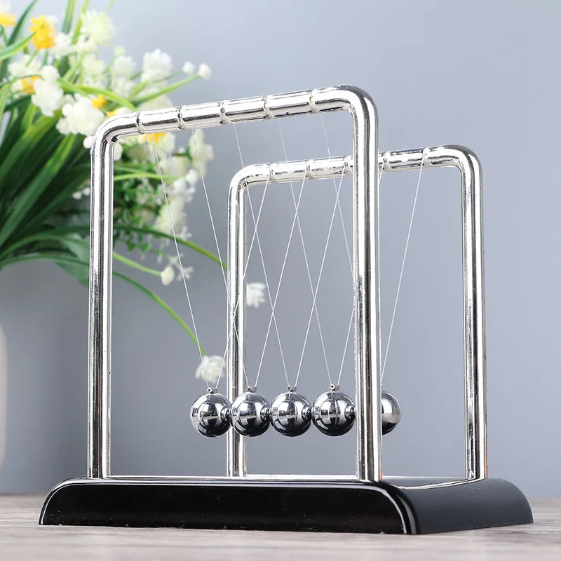 GoDesign DECORATIVE NEWTON'S CRADLE