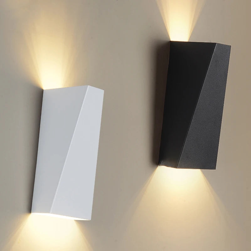 GoDesign OUTDOOR WALL LAMPS