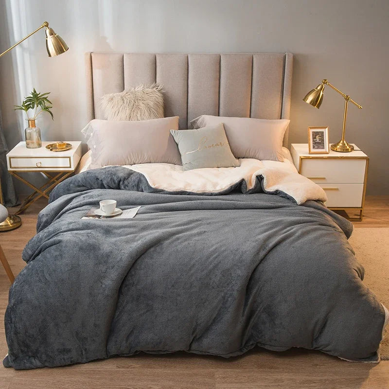 GoDesign DOUBLE SIDED THICK PLUSH ESSENTIAL THROW BLANKET
