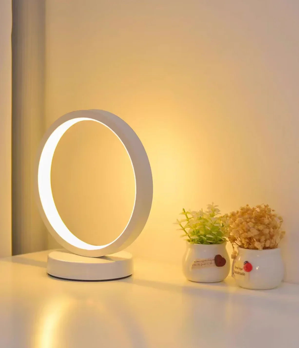 GoDesign CURCULAR HOTEL TABLE LAMP